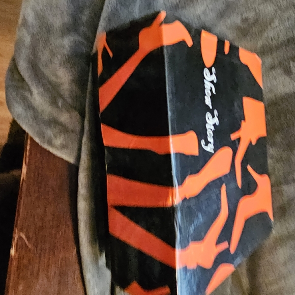 Size Europe 37, U.S.A 6 1/2,Black, SHOW STORY Spiked, heart cut heal platforms! - Picture 11 of 15